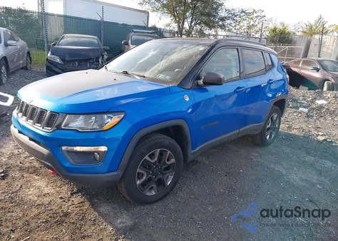 2018 Jeep Compass Trailhawk 4X4 z USA, uszkodzony, nr VIN 3C4NJDDB1JT144750